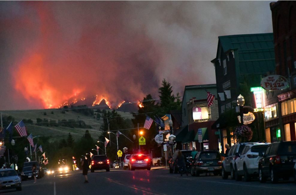 Red Lodge fire night 4